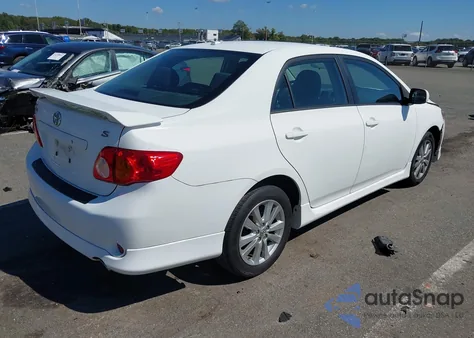2010 Toyota Corolla S z USA, uszkodzony, nr VIN 2T1BU4EE8AC473371